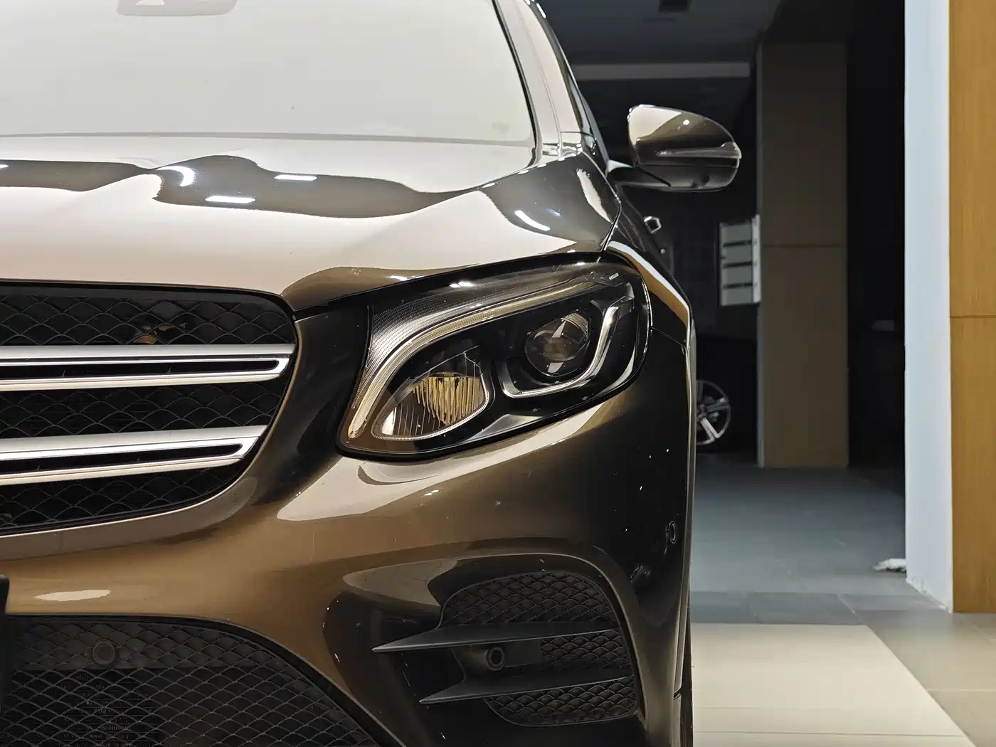 Mercedes-Benz GLC 2017 GLC 260 4MATIC Luxury фото 2