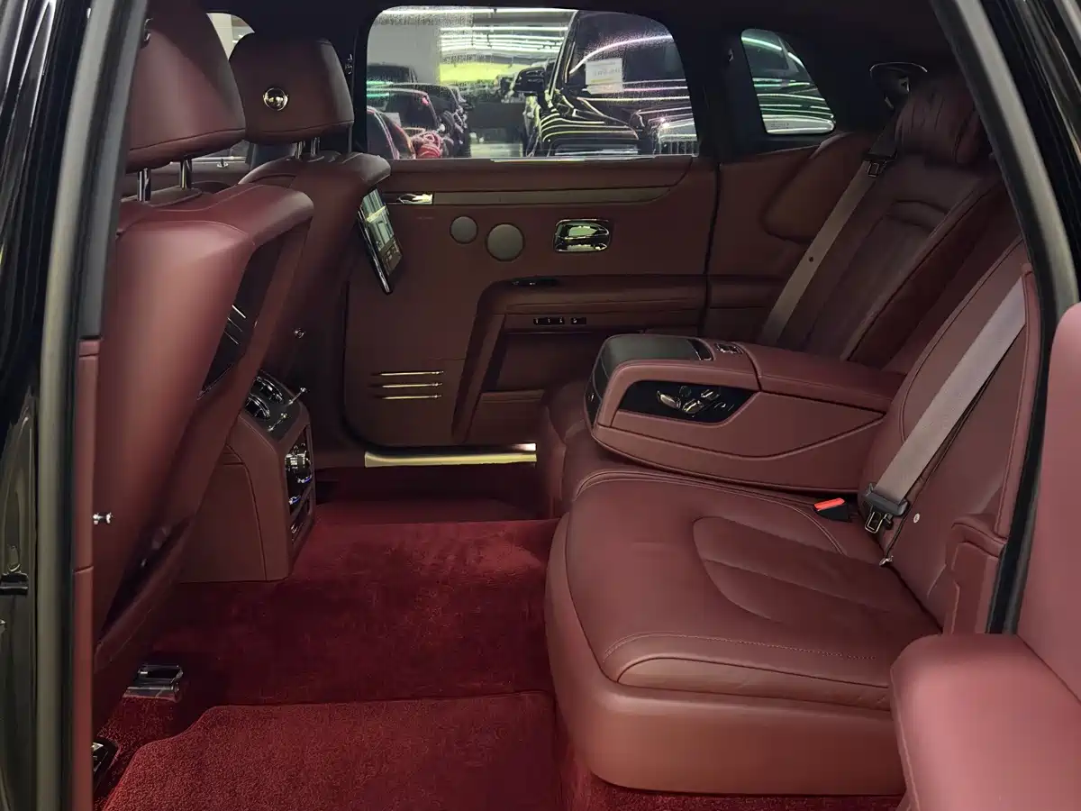 Фото 17 - Rolls-Royce Ghost