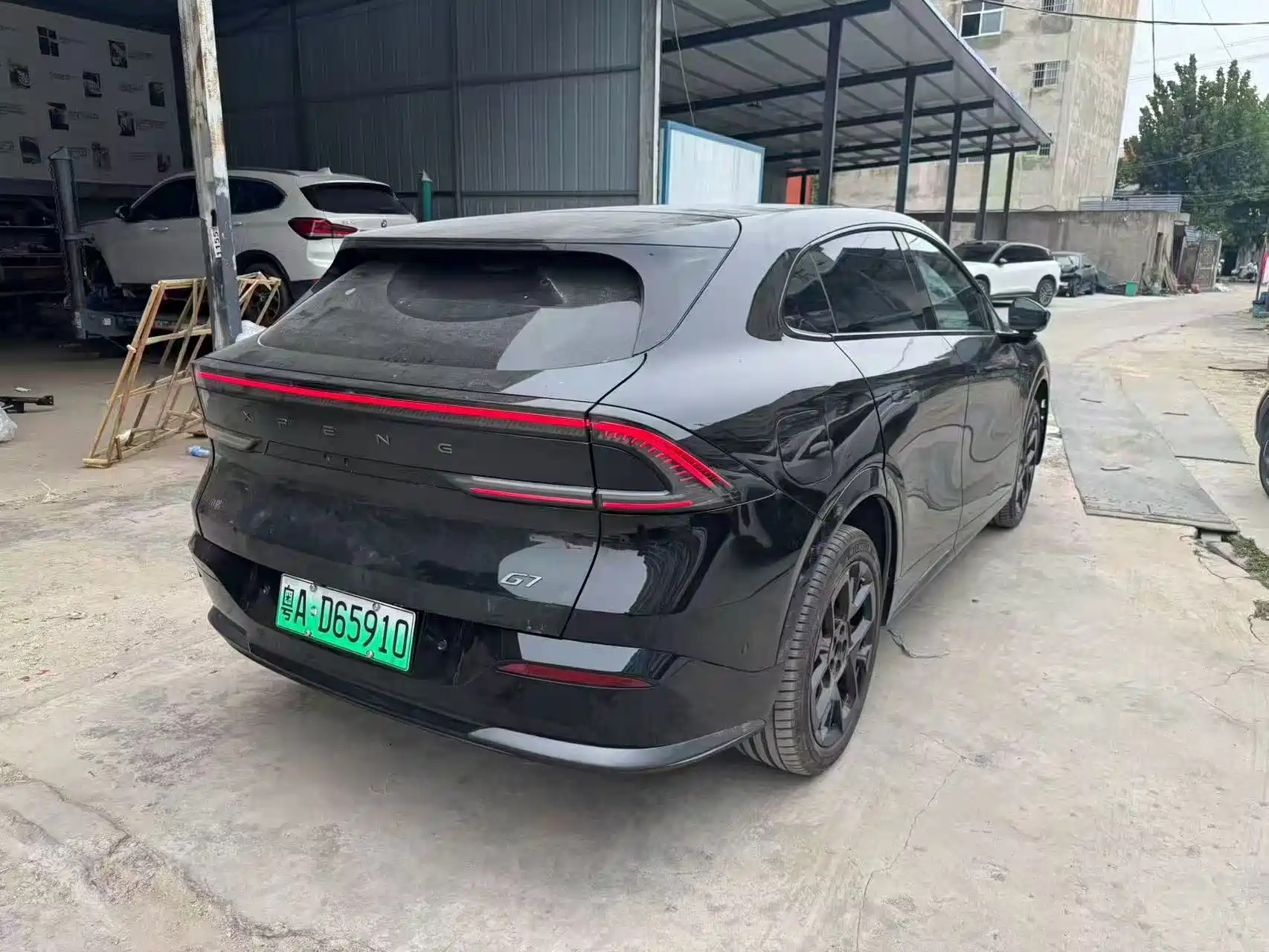 Фото 3 - XPeng G7
