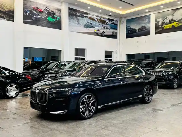 BMW 7 Series 2023 740Li Exclusive M Sport Package