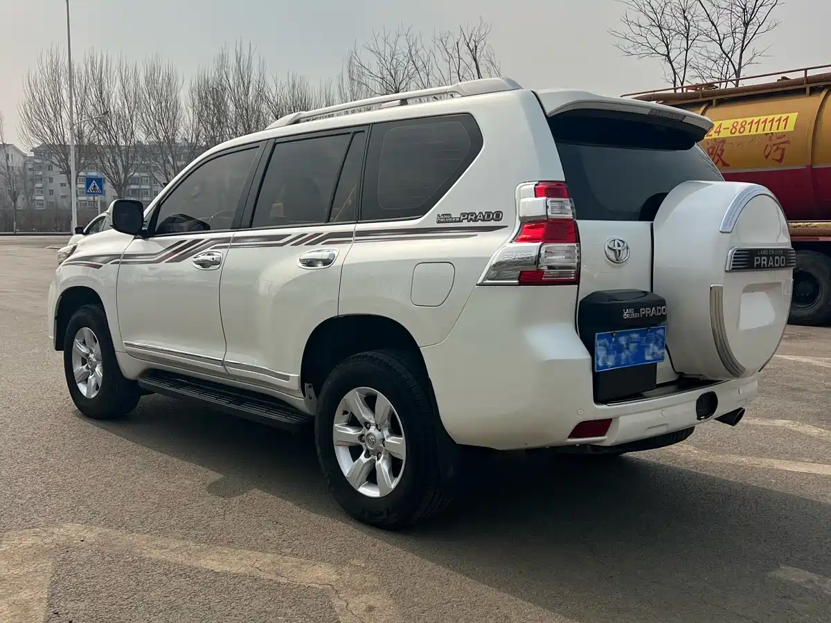 Toyota Prado (Import) 2014 2.7L Automatic Luxury фото 13