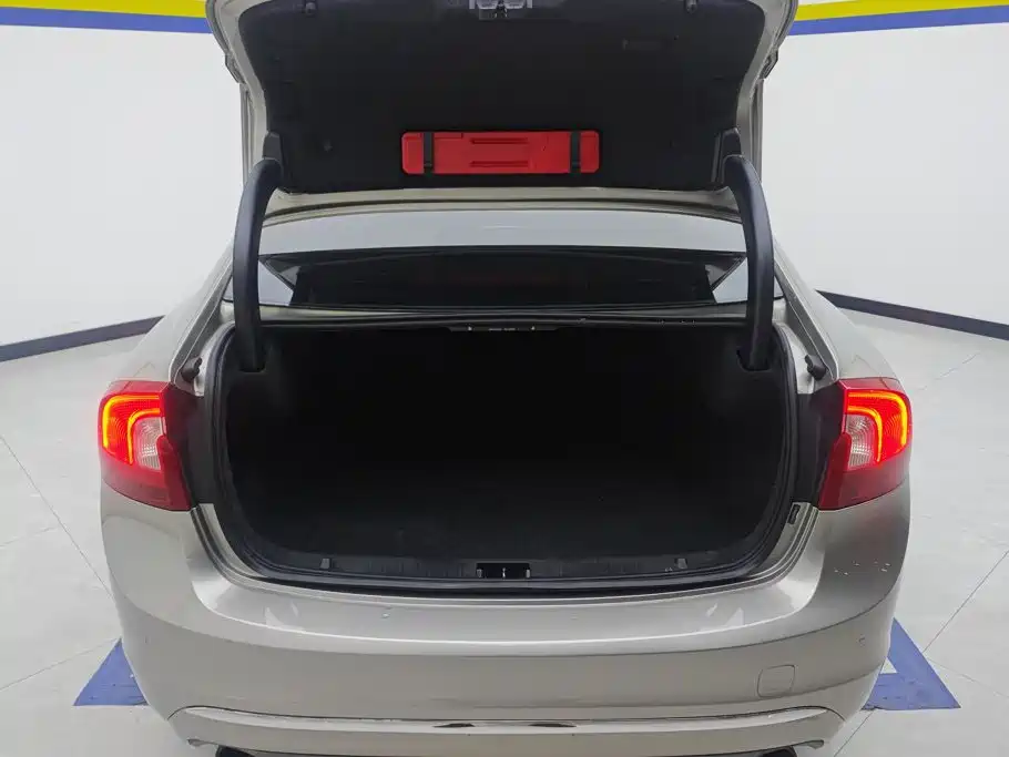 Volvo S60 2015 2015 S60L 2.0T Smart Vision