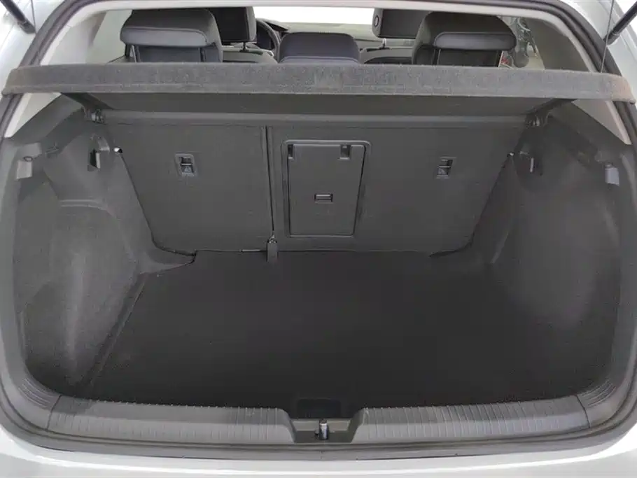 Volkswagen Golf 2023 Facelift 280TSI DSG Pro фото 4