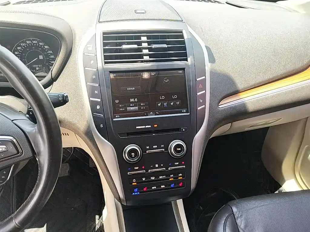 Lincoln MKC 2016 2016 2.0T 2WD Luxury