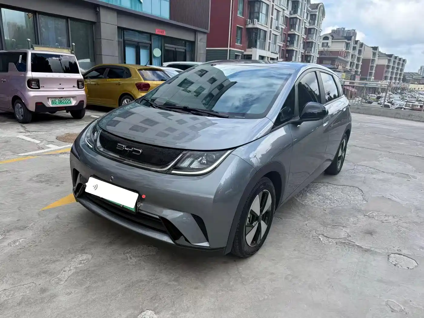 BYD Dolphin 2023