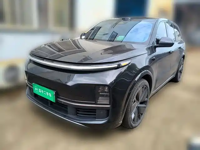 Li Auto Li Xiang L9 2025