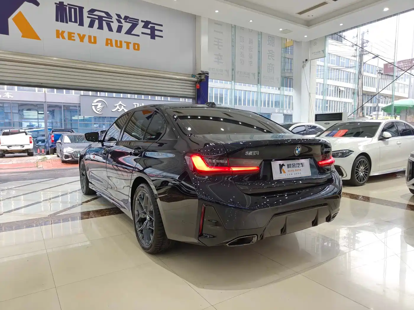 BMW 3-SERIES