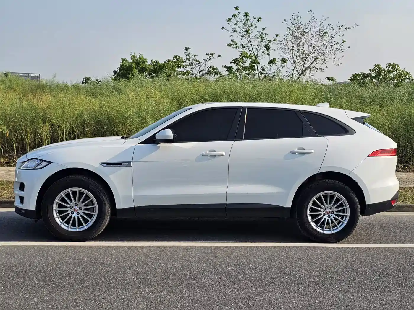 Jaguar F-PACE 2018 2018 2.0T 4WD Urban Premium Edition