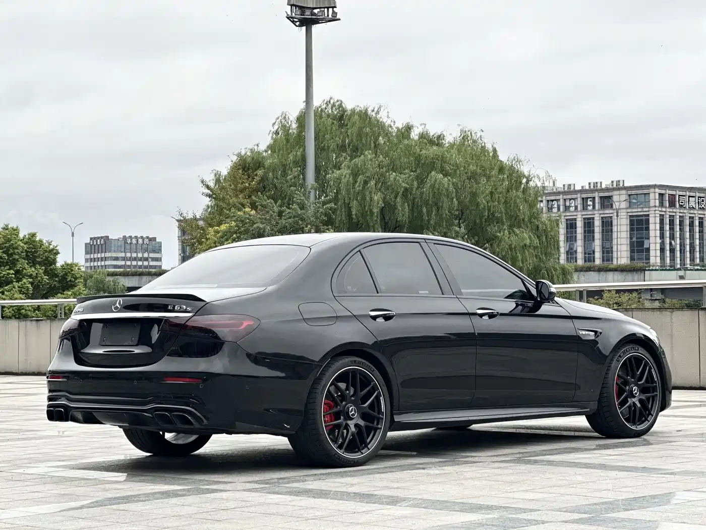 MERCEDES-BENZ E CLASS AMG
