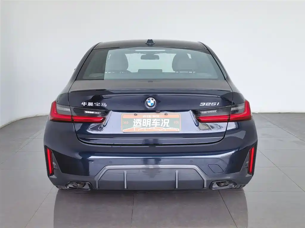 BMW 3 Series 2023 325i M Sport Black Night Package фото 4