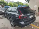 Photo 5 - Volvo V90
