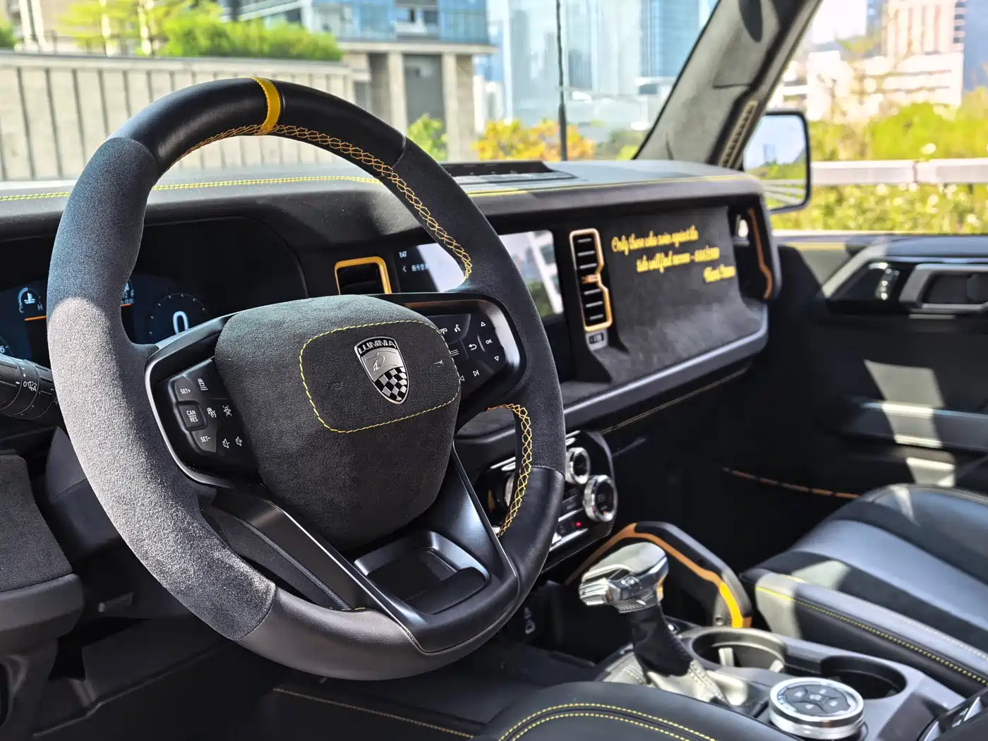 LUMMA GT 2025 Model GT45 Defender фото 15