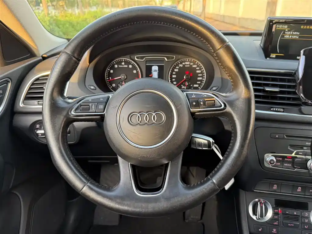 Audi Q3 2014 2015 35 TFSI quattro Technology