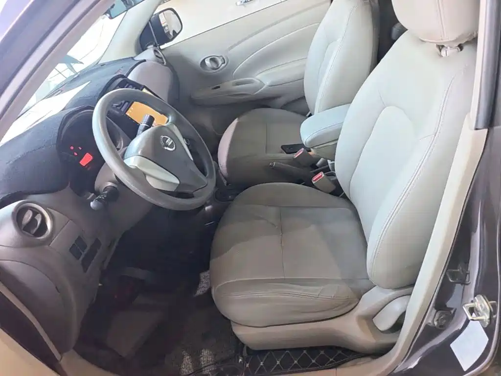 Nissan Sunny 2017 2016 1.5XE CVT Leading Edition