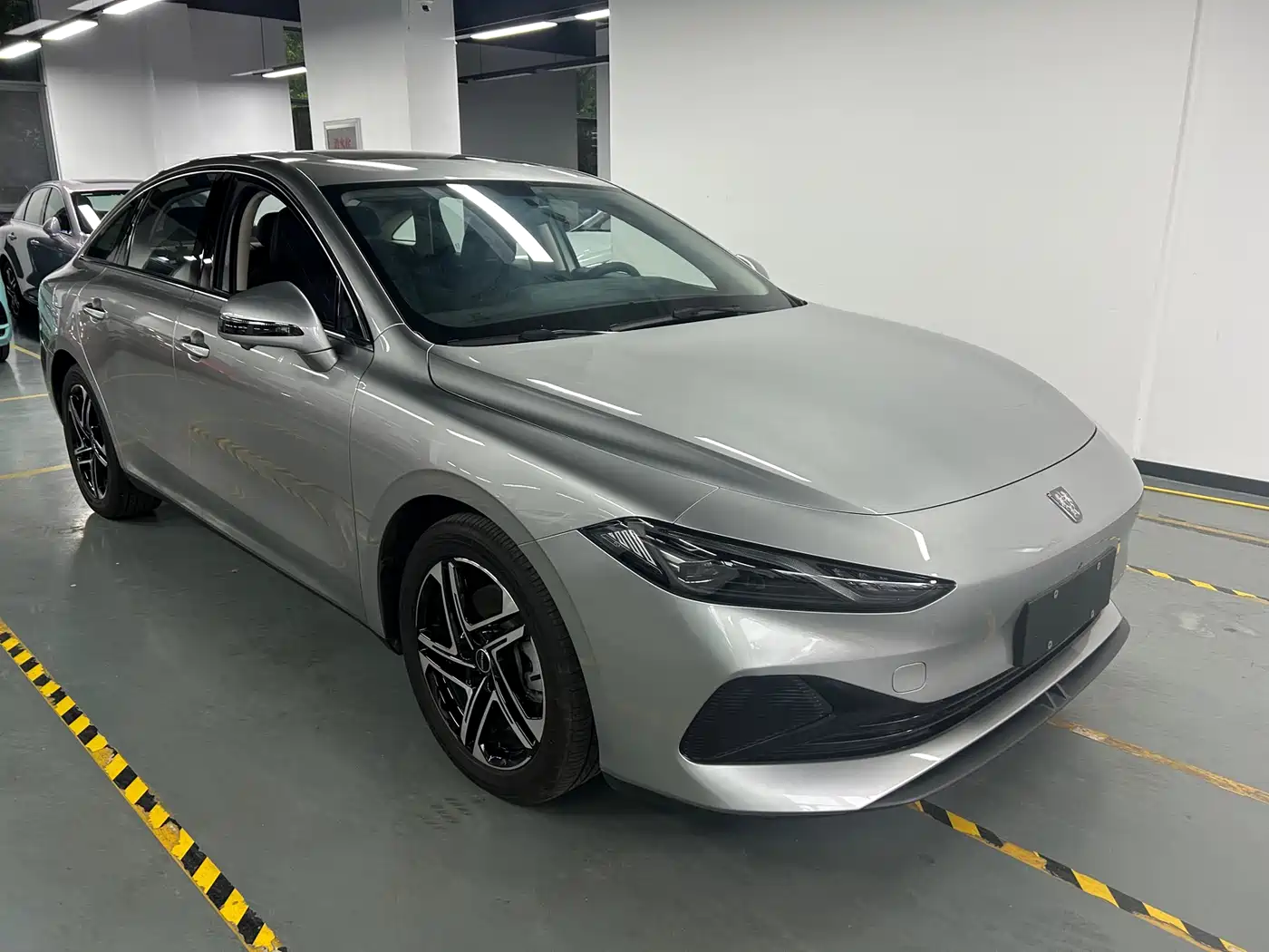 Roewe D7 2026 2023 DMH 125km Excellence Edition