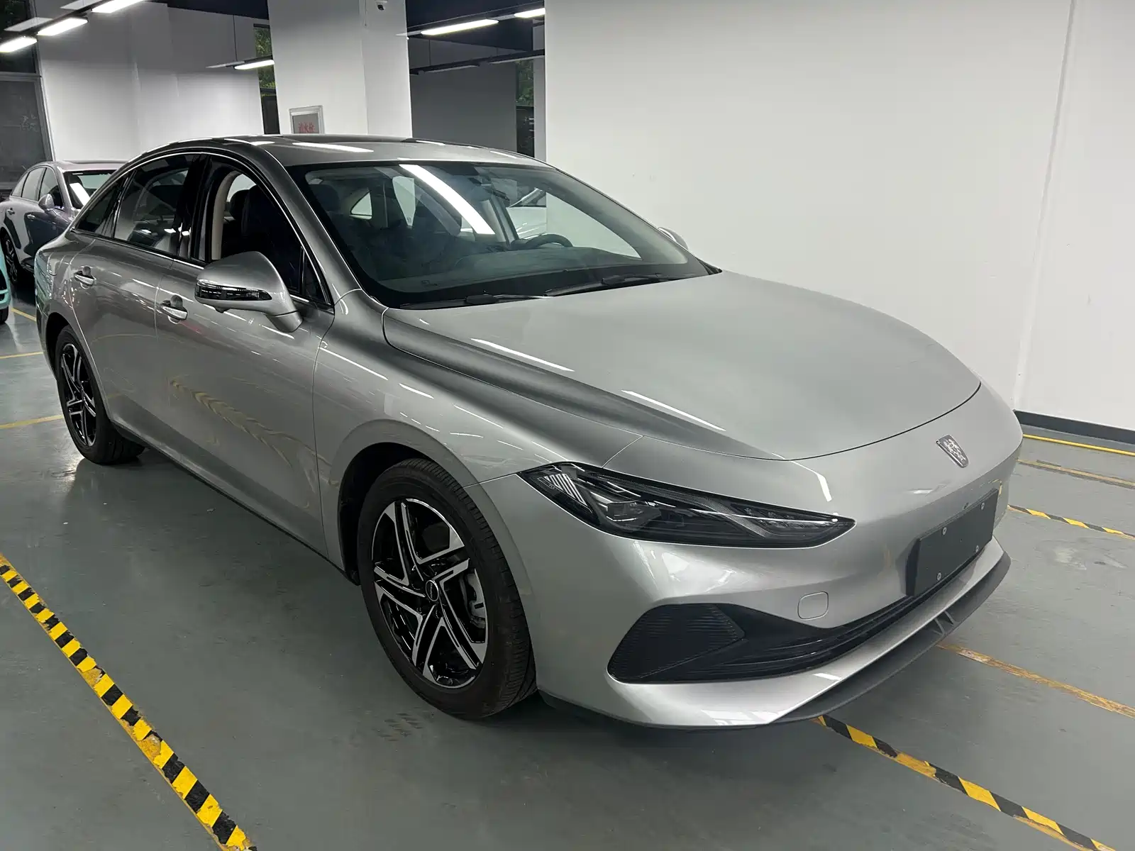 Фото 3 - Roewe D7