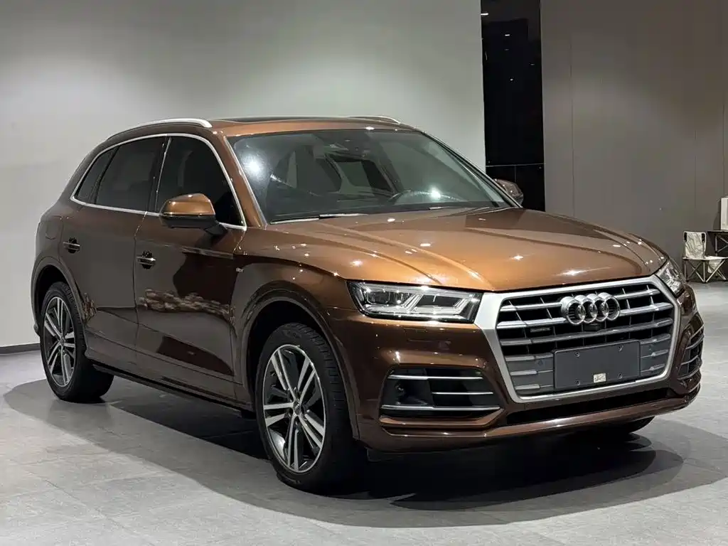 Photo 3 - Audi Q5L