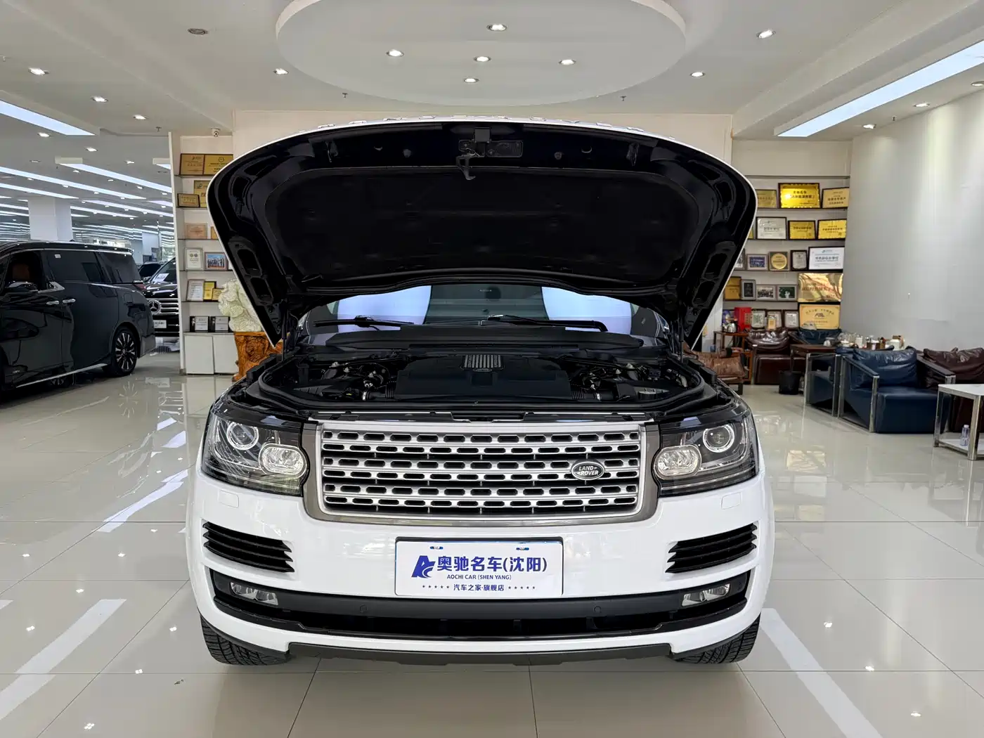 Land Rover Range Rover 2014 3.0 SC V6 Vogue фото 19