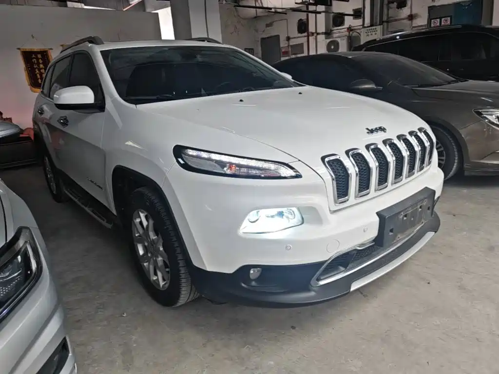 Jeep Cherokee 2018 2017 2.0L Superior Edition