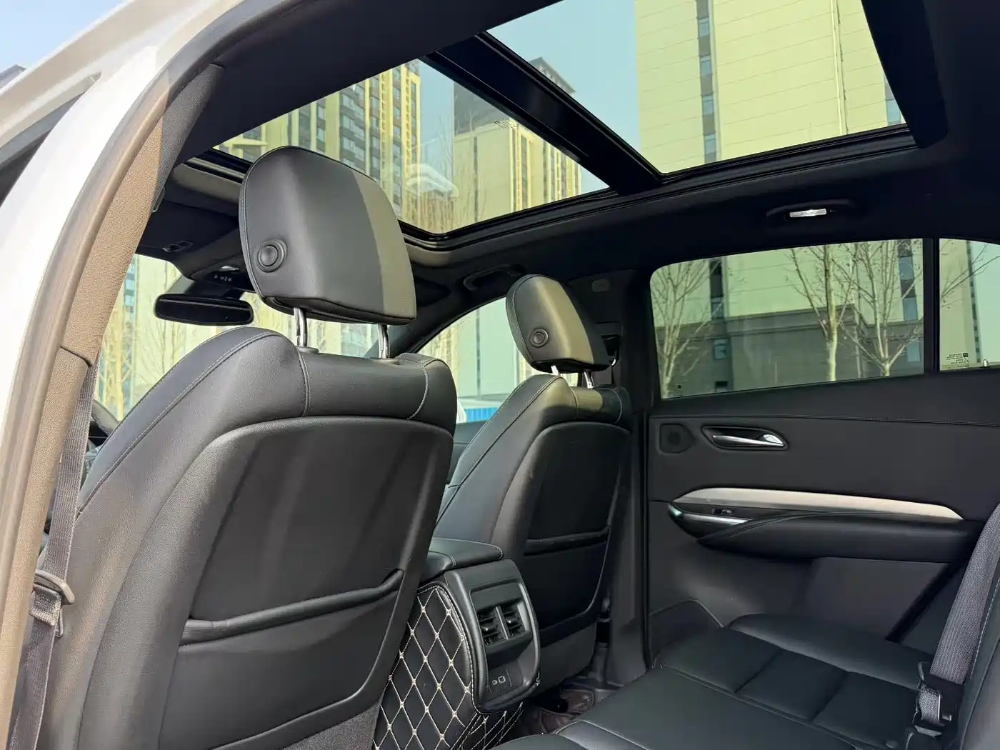 Cadillac XT4 2021 28T FWD Luxury Edition фото 5