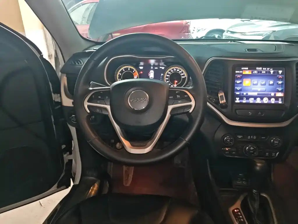 Jeep Cherokee 2018 2017 2.0L Superior Edition