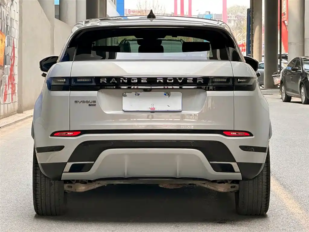 Land Rover Range Rover Evoque 2021 Range Rover Evoque L 249PS R-Dynamic S Performance Edition фото 4