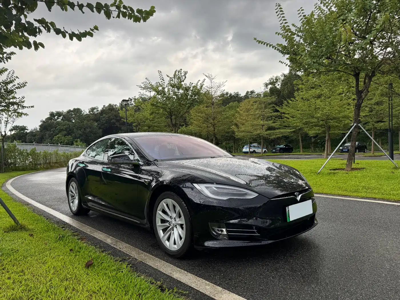 Tesla Model S 2018 2017 Model S 75D Standard Range