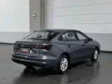 Photo 2 - Roewe i5