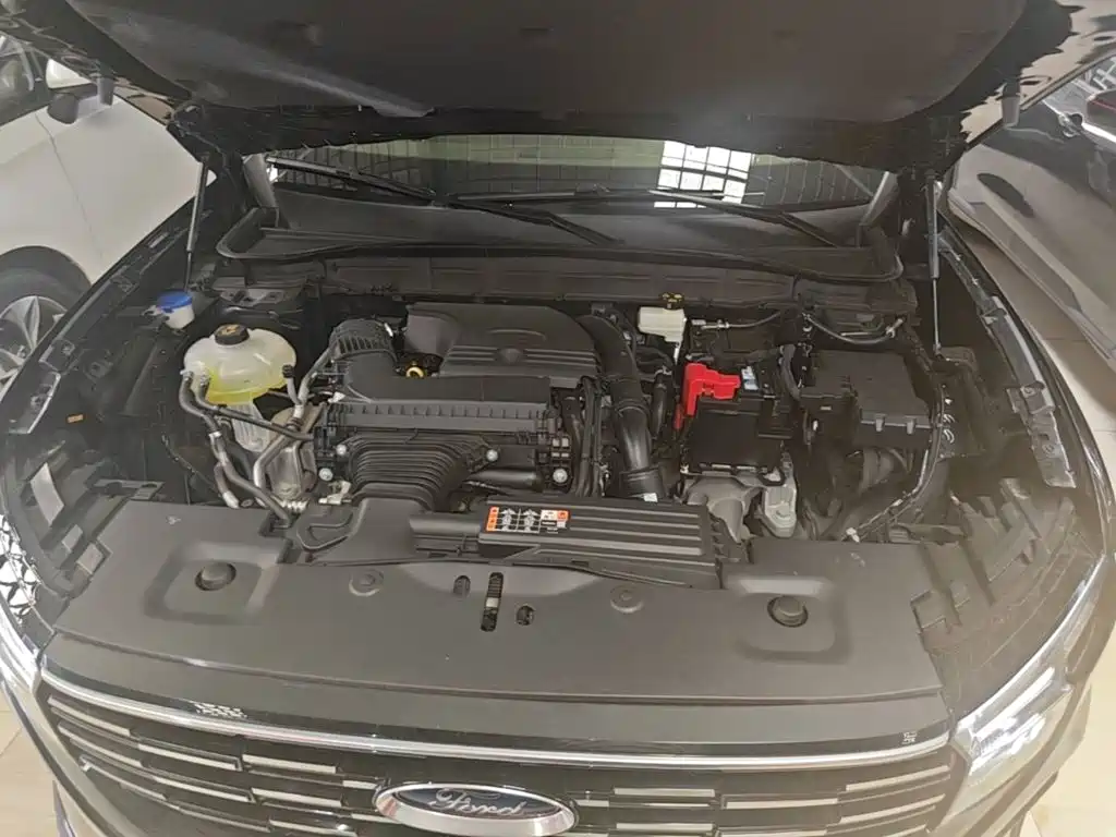 Ford Edge 2025 2025 Edge L 2.0T EcoBoost FWD 7-seater Luxury