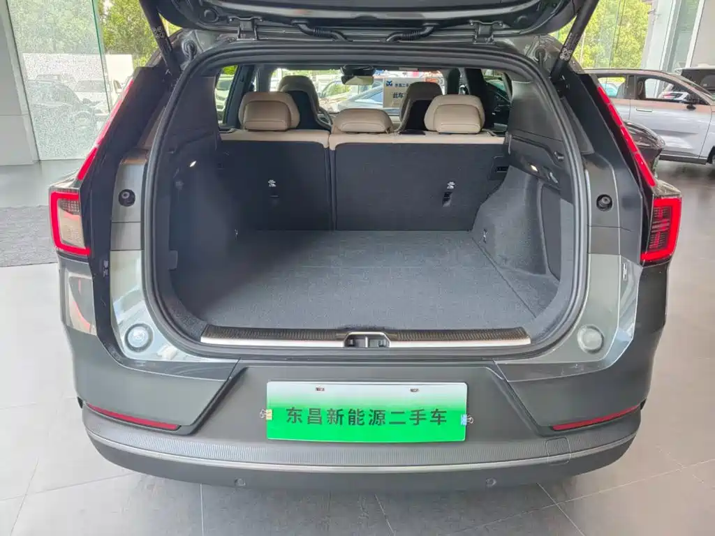Volvo XC70 Plug-in Hybrid 2026 2026 4WD Ultra Long Range Plus
