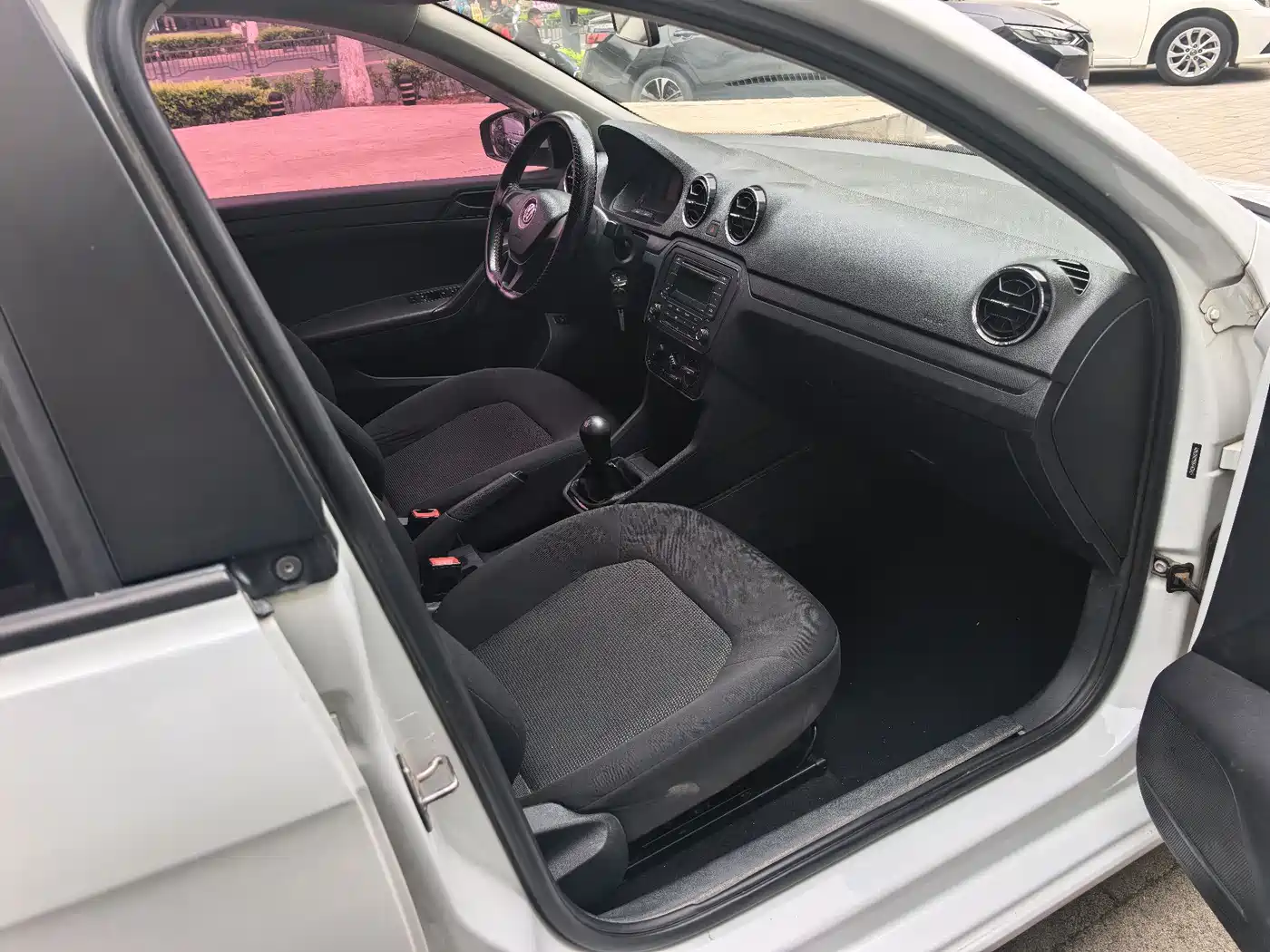 Volkswagen Jetta 2017 1.4L Manual Fashion фото 12