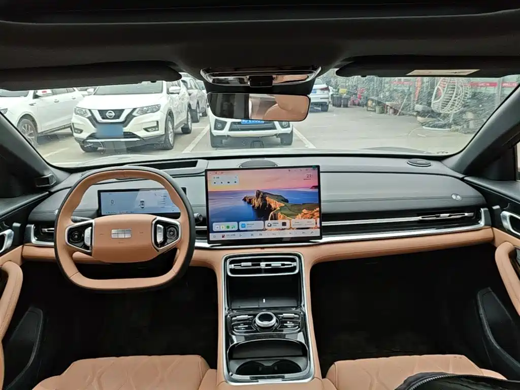 Geely Galaxy Galaxy A7 2025 EM-i фото 10