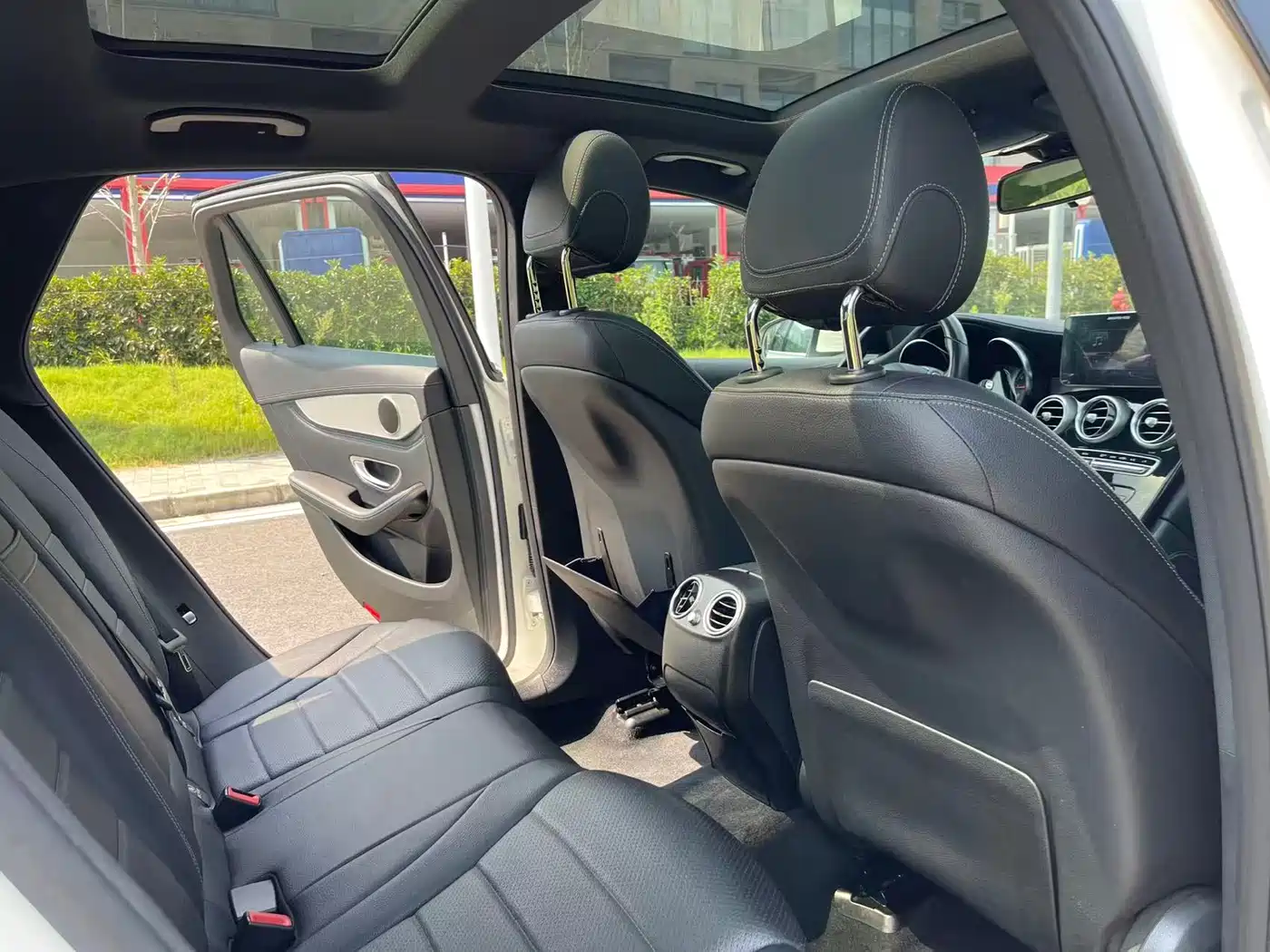 Mercedes-Benz GLC 2017 GLC 200 4MATIC фото 13