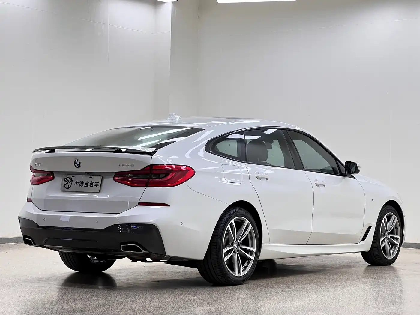 BMW 6 Series GT 2019 630i M Sport Package фото 6