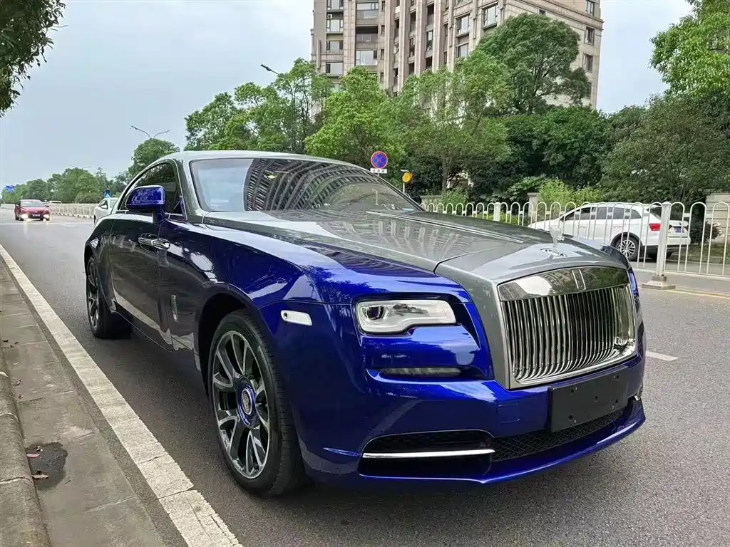 ROLLS-ROYCE PHANTOM