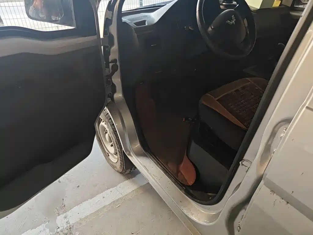 Wuling Motors Wuling Rongguang New Truck 2024 2023 1.5L Double Cab Extended Standard Model LAR