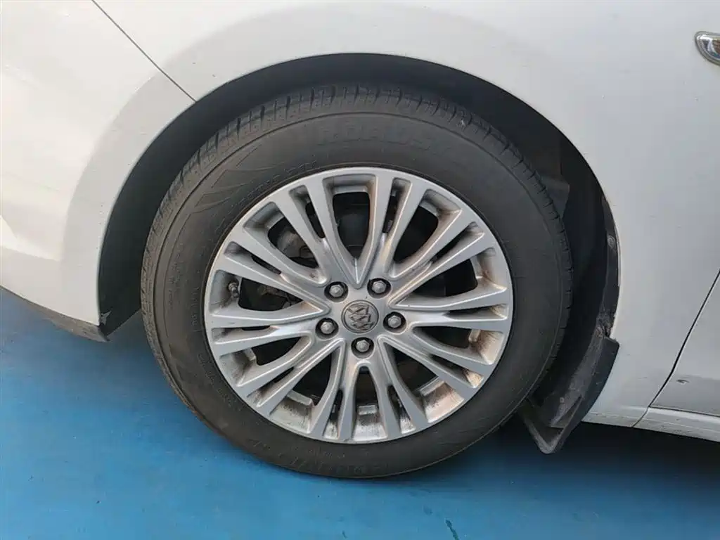Buick Excelle 2015 18T Dual-Clutch Elite фото 23