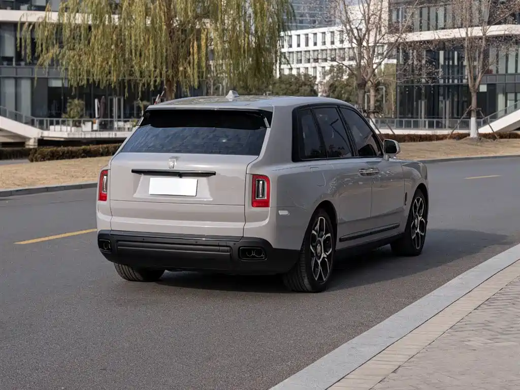 ROLLS-ROYCE CULLINAN