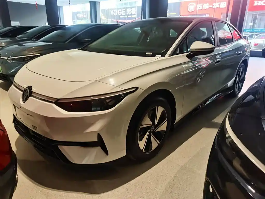 VOLKSWAGEN ID.7 VIZZION