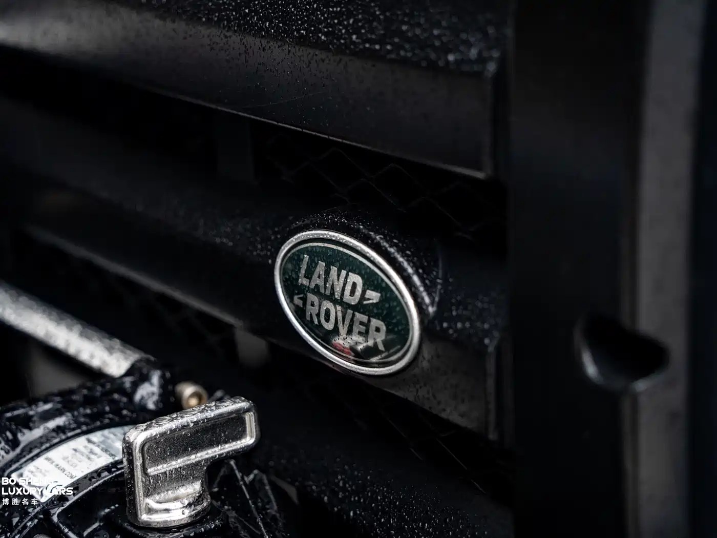 Land Rover Defender фото 17