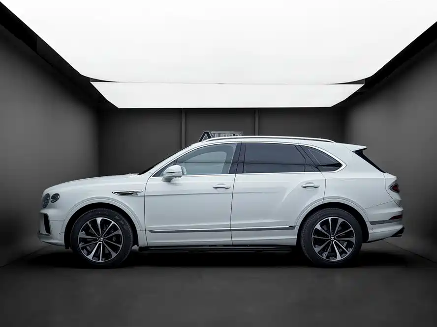 Bentley Bentayga 2021 4.0T V8 фото 3