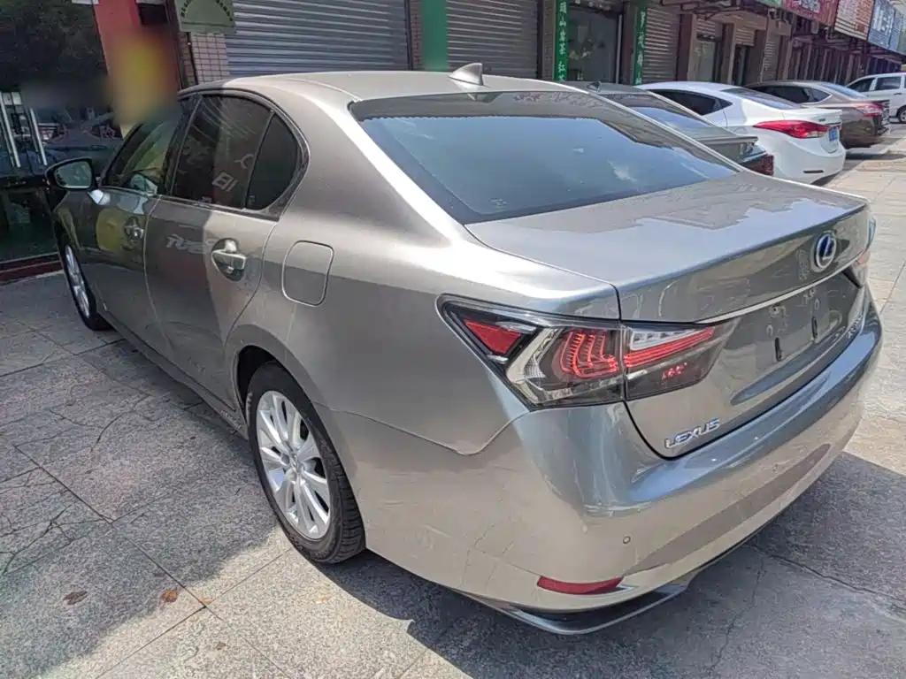 Lexus GS 2017 2016 300h Leading Edition