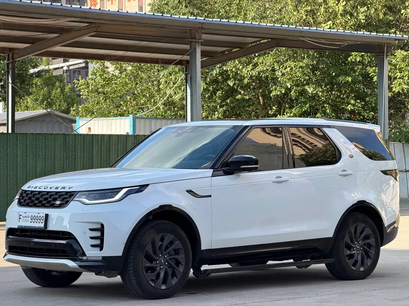 Land Rover Discovery 2021 360PS R-Dynamic S