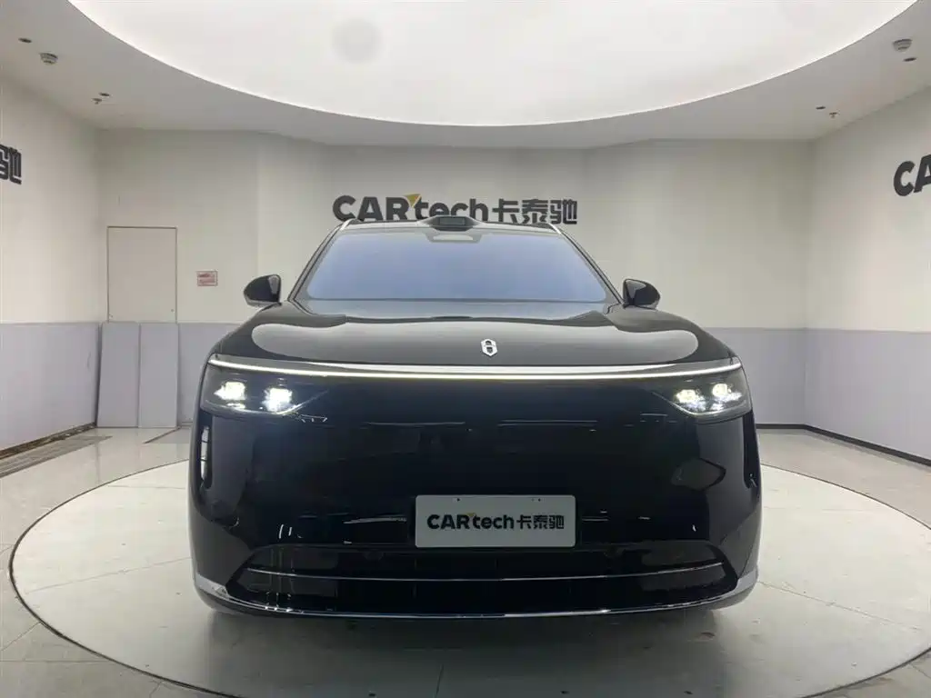 AITO Wenjie AITO M8 2025 Model Extended Range Max+ Edition 53.4kWh 6-Seater