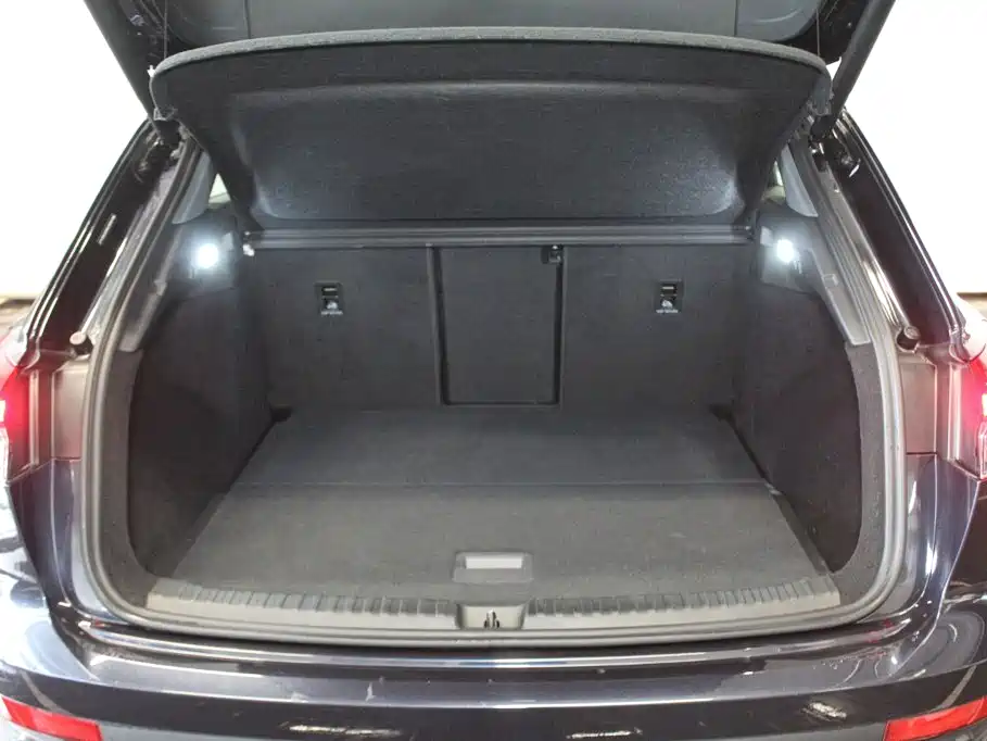 Audi Q4 e-tron 2025 2024 40 e-tron Pioneer Edition