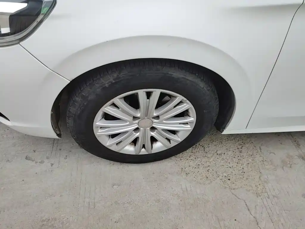 Peugeot 301 2017 2017 1.6L Manual Comfort Edition