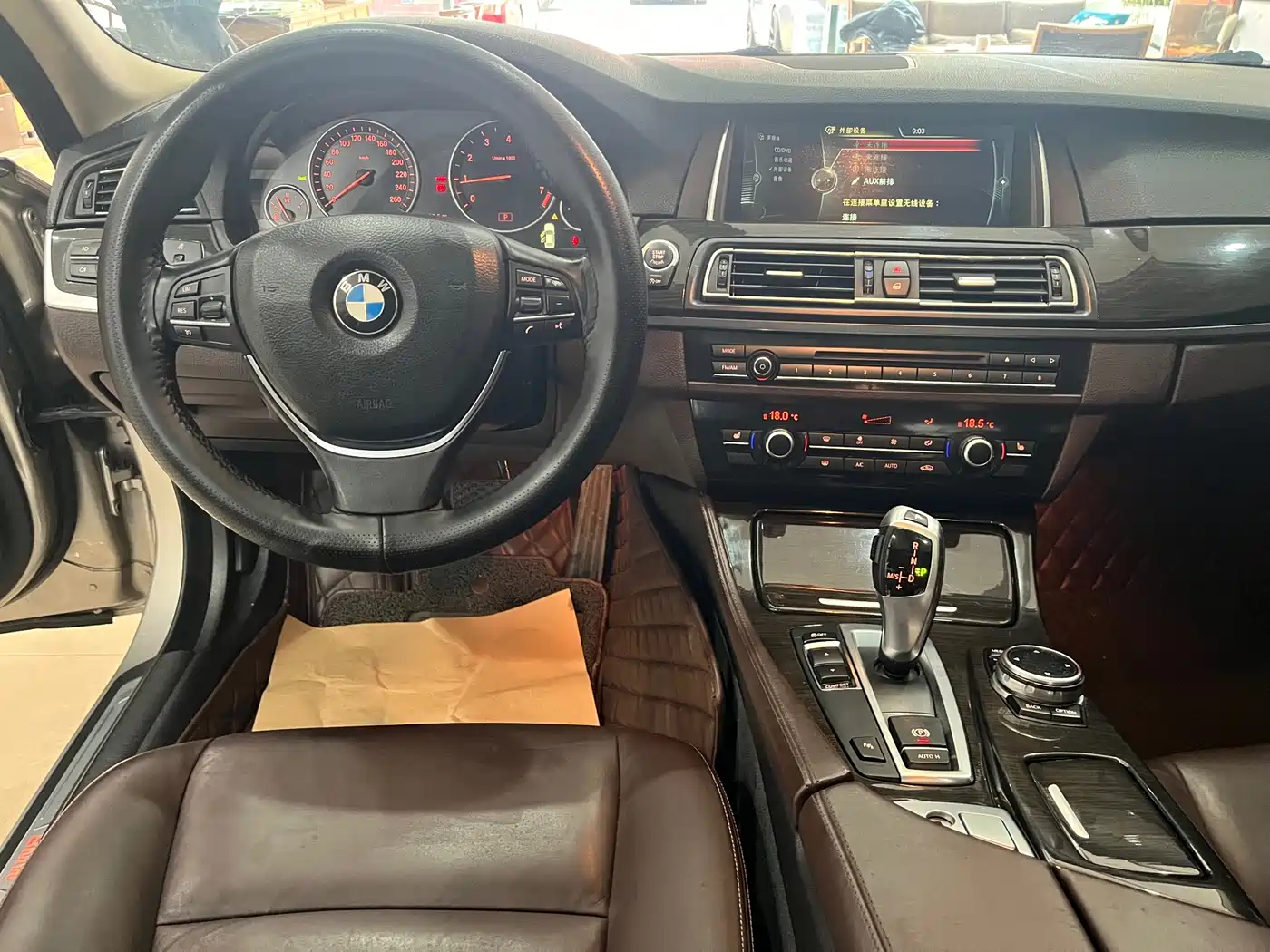 BMW 5 Series 2013 525Li Luxury фото 6
