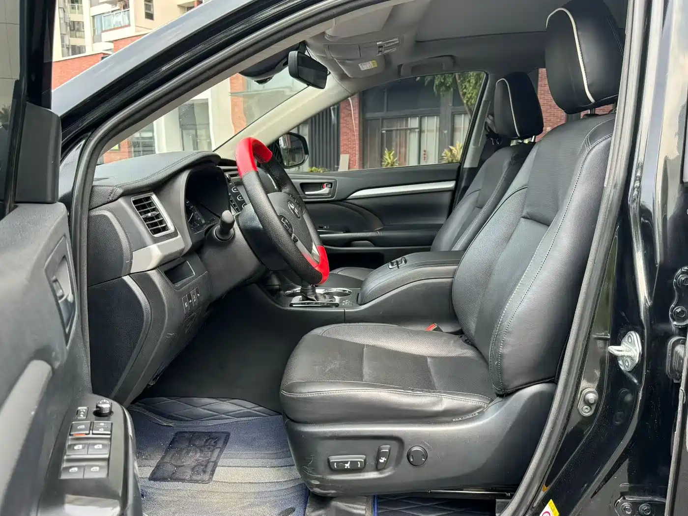 Toyota Highlander 2018 2.0T 4WD Luxury 7-seater (China V) фото 4