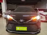 Фото 3 - Toyota Sienna