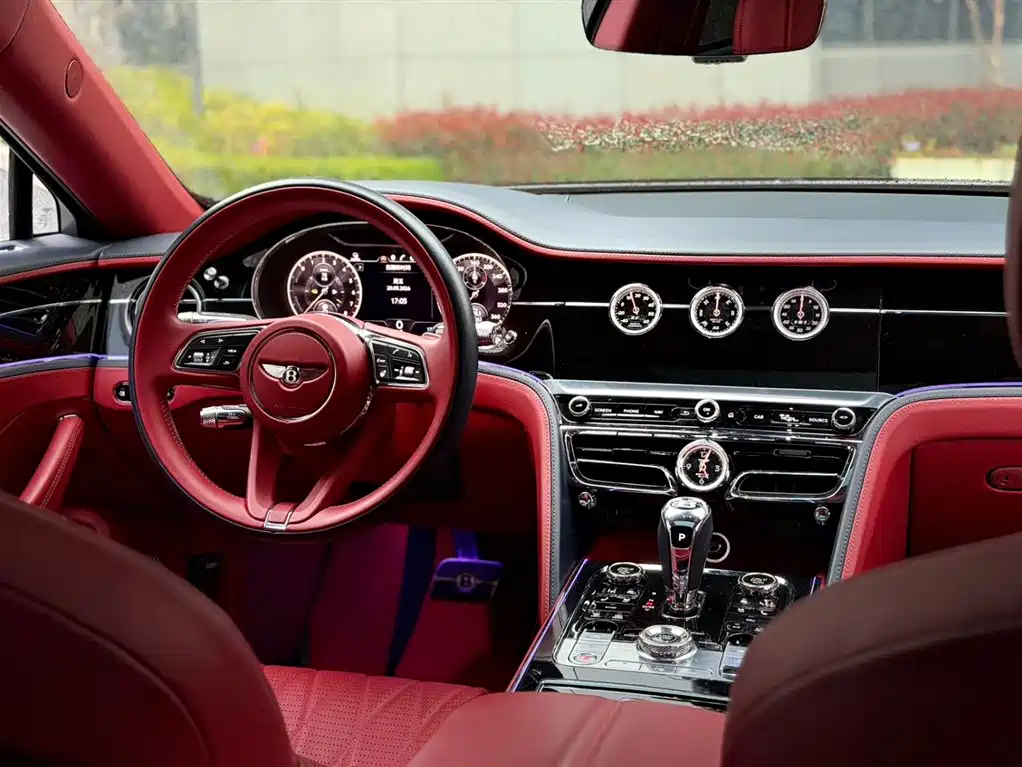 Bentley Flying Spur 2022 4.0T V8 Mulliner фото 5